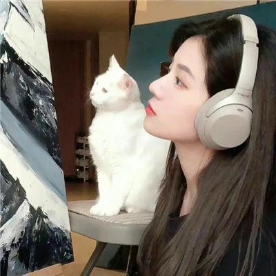 红唇相吻